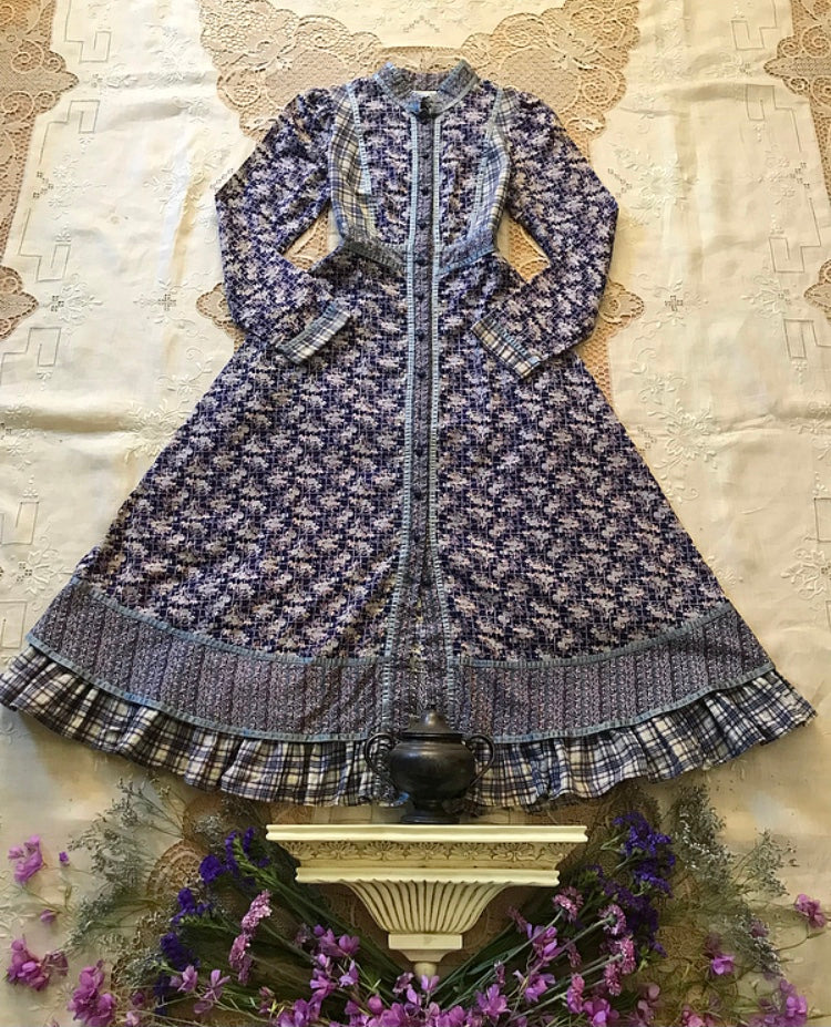 Authentic 1970’s vintage blue flannel and calico Gunne Sax midi dress