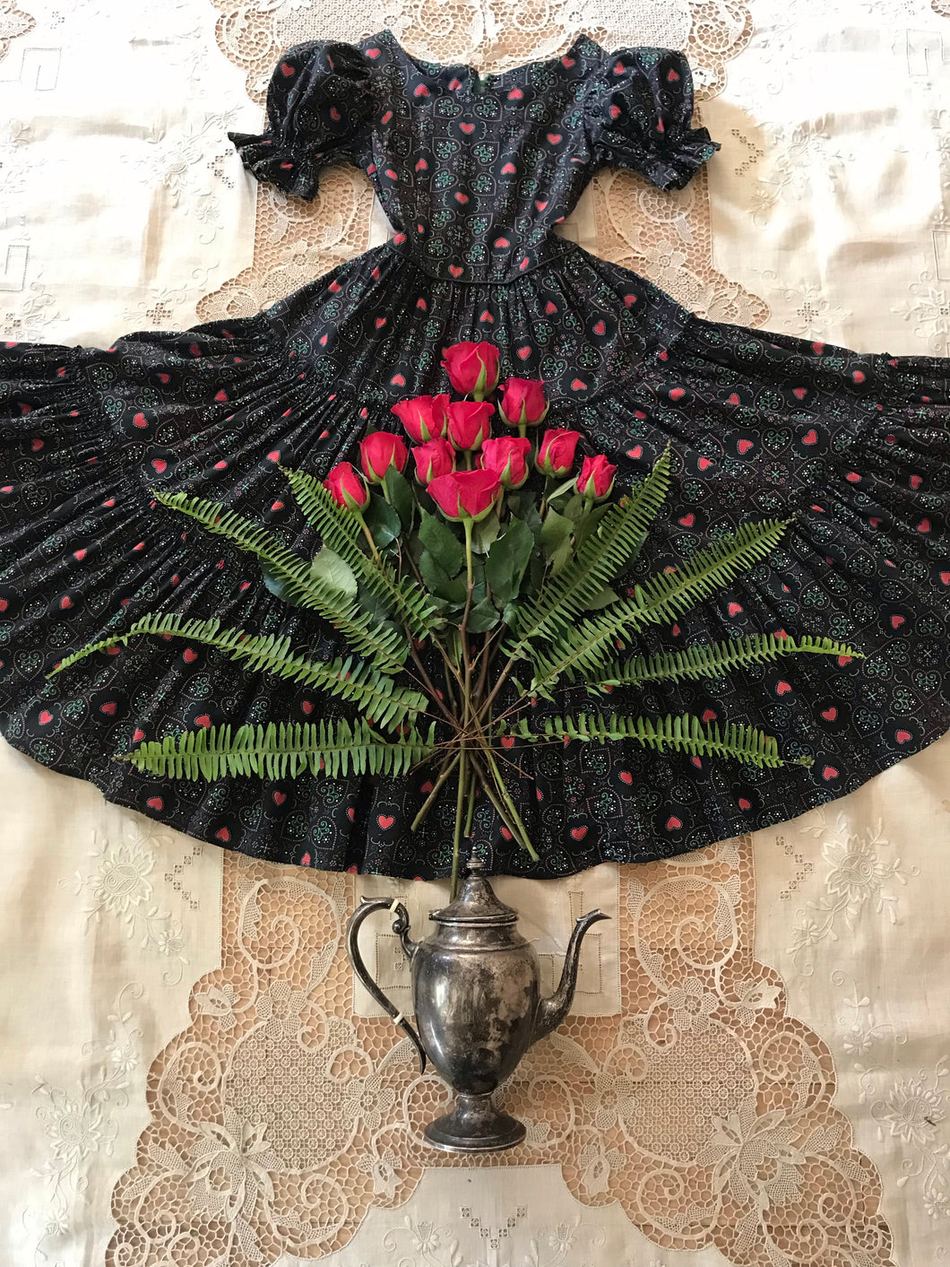 Incredible 1950’s vintage black heart print calico dress