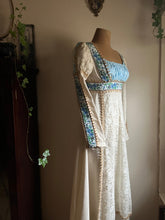 Load image into Gallery viewer, Beautiful Medieval 1960&#39;s vintage black label Gunne Sax Dress
