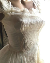 Load image into Gallery viewer, 1950’s Vintage tulle net and lace gown
