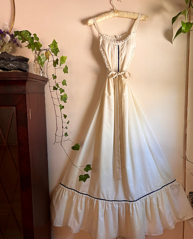 Darling handmade 1970’s vintage ivory poplin maxi sundress