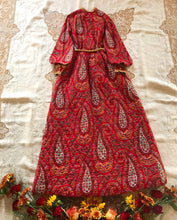 Load image into Gallery viewer, Quilted 1970’s vintage dress by Periphery designed by Arthur Williams

