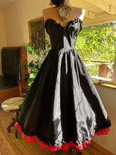 Load image into Gallery viewer, Authentic 1970’s Vintage Black Taffeta Strapless Gunne Sax Dress
