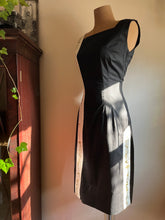 Load image into Gallery viewer, 1950’s Vintage Hand Printed Wiggle Dress by Hawaiian Togs
