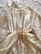 Load image into Gallery viewer, Authentic 1960’s ivory Vanity Fair robe
