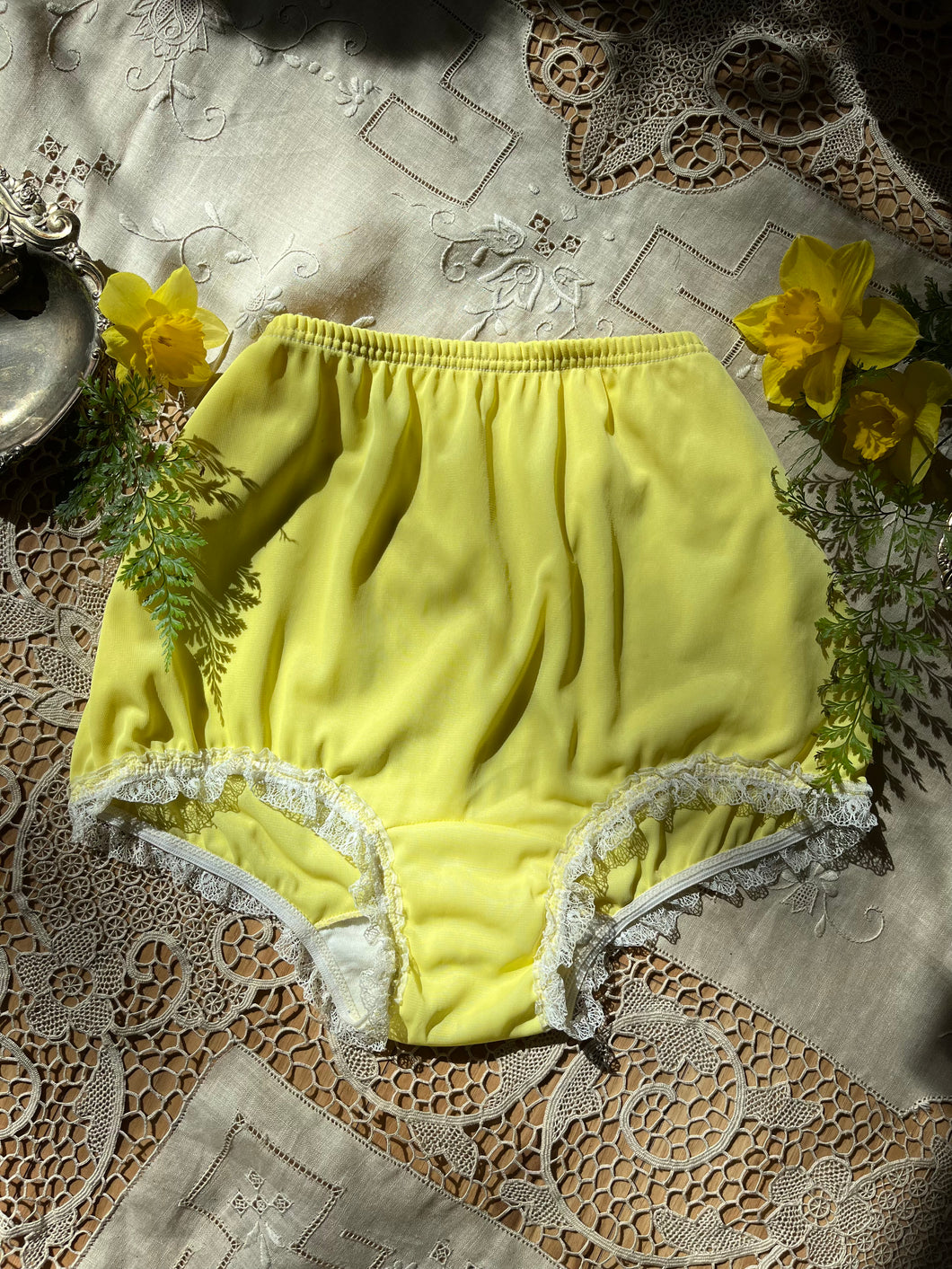 Darling 1960’s vintage Daffodil Yellow Nylon and Lace Granny Panties