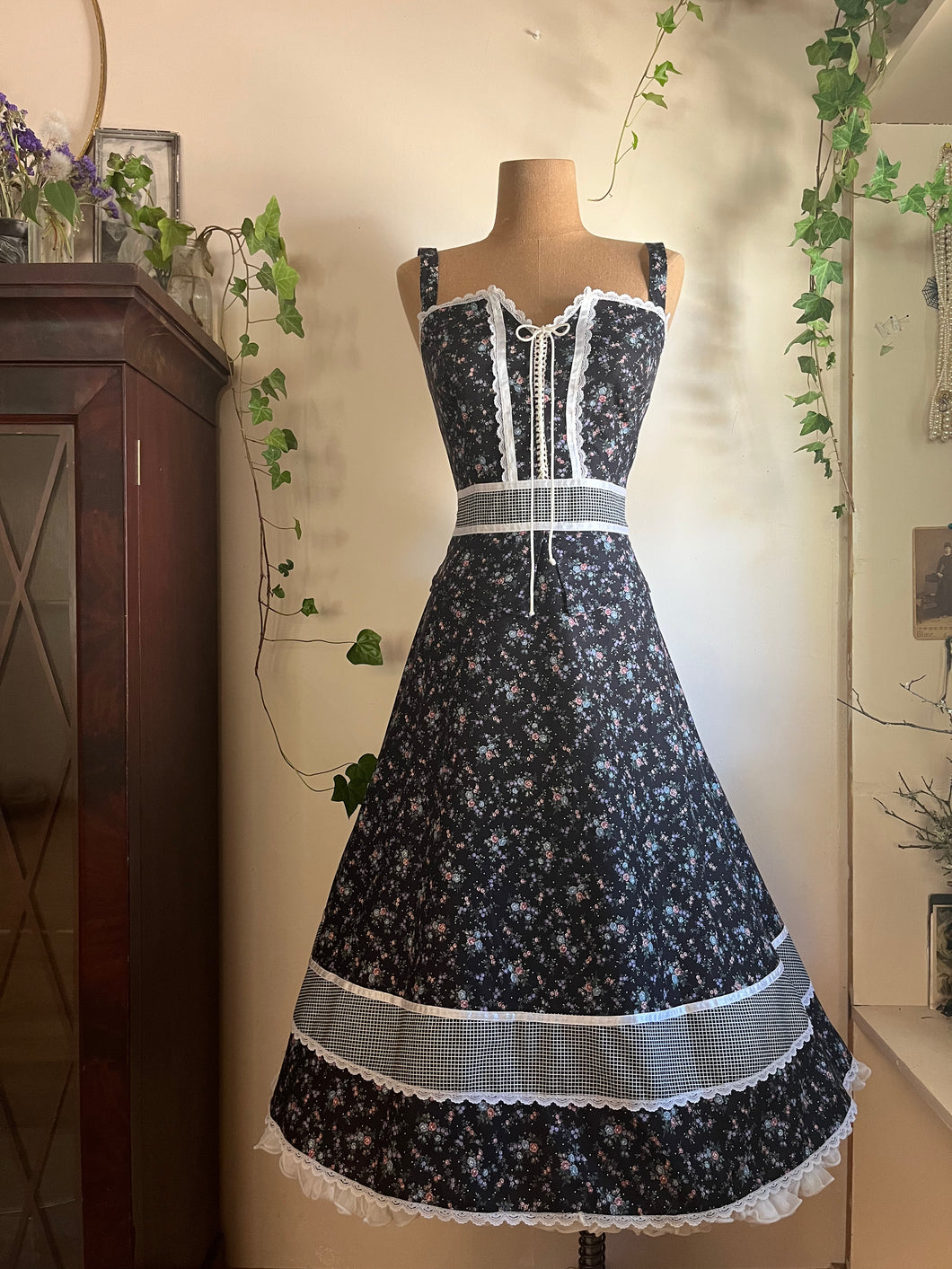 Authentic 1970’s Vintage Black Calico Gunne Sax Sundress