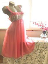 Load image into Gallery viewer, Authentic 1950’s coral pink chiffon peignoir nightgown and robe set
