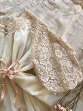 Load image into Gallery viewer, Authentic 1960’s ivory Vanity Fair robe
