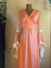 Load image into Gallery viewer, 1970’s Vintage Cantaloupe Angel Sleeve Dress

