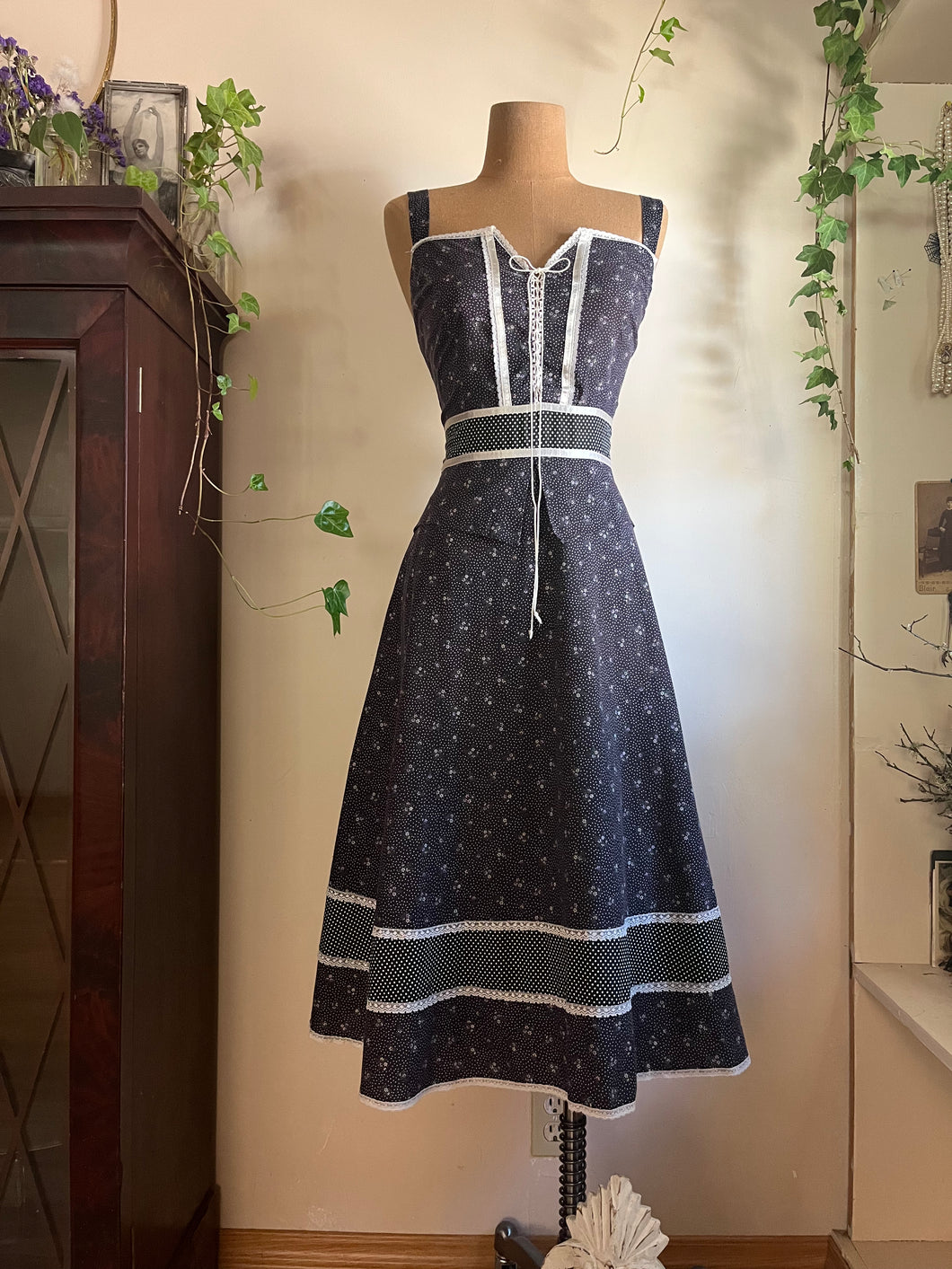 Authentic 1970's vintage coal black calico Gunne Sax midi peplum sundress