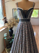 Load image into Gallery viewer, Authentic 1970’s Vintage Garden Floral Calico Gunne Sax Maxi Sundress
