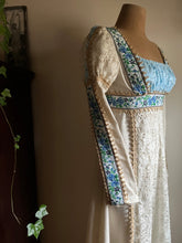 Load image into Gallery viewer, Beautiful Medieval 1960&#39;s vintage black label Gunne Sax Dress
