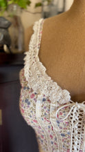 Load image into Gallery viewer, 1970’s Vintage Floral Voile Gunne Sax Midi Sundress

