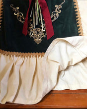 Load image into Gallery viewer, Incredibly rare authentic 1970’s vintage Green Velveteen Gunne Sax dress
