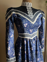 Load image into Gallery viewer, Tiny Authentic 1970’s Vintage Navy Calico Gunne Sax Midi Dress
