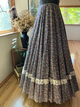 Load image into Gallery viewer, Authentic 1970’s Vintage Garden Floral Calico Gunne Sax Maxi Sundress
